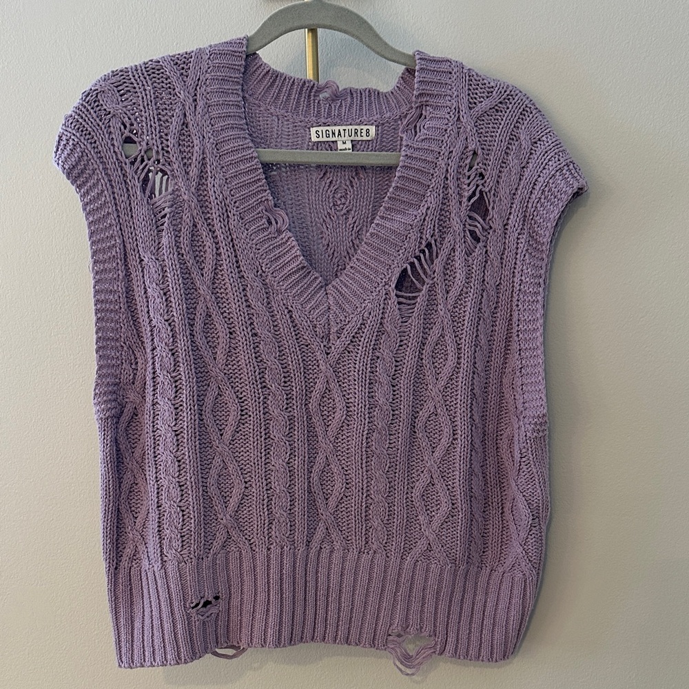 Signature8 Women's Lavender V-Neck Sweater